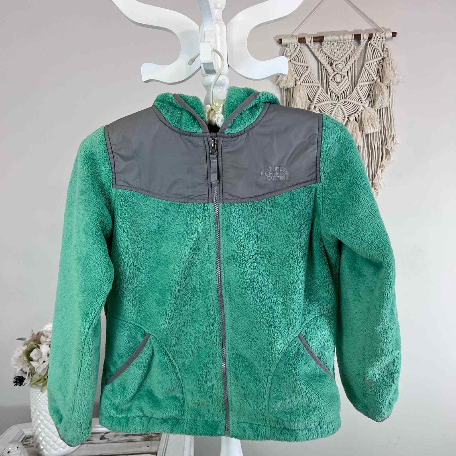 The North Face Green Hooded Polar Fleece Jacket Sz. 14-16 (lg) Item # 300
